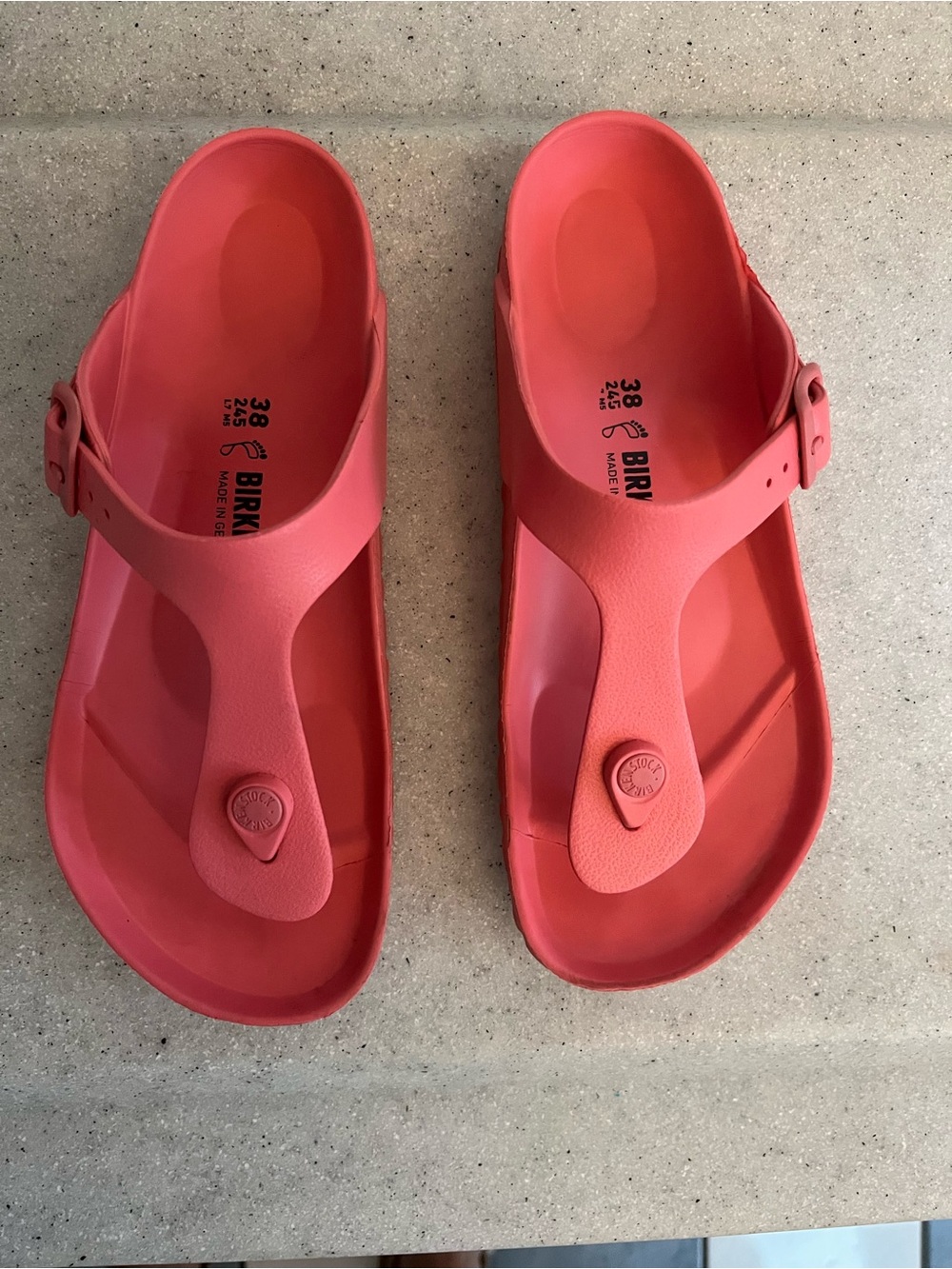 Birkenstock Gizeh Coral-Pink EVA Thong Sandals Size 38 Like New